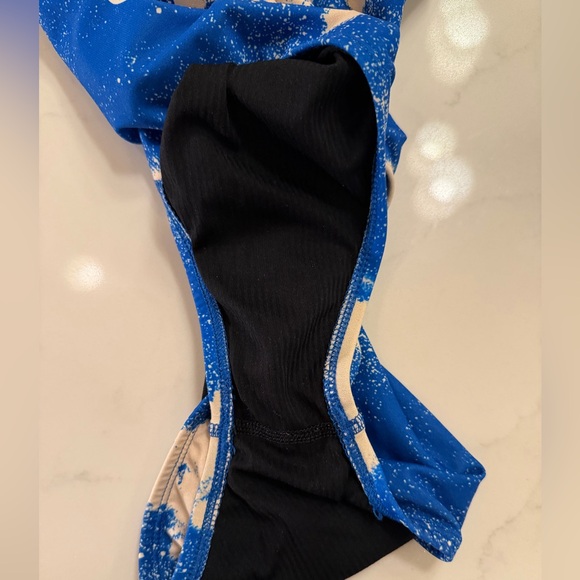 Jolyn One Piece 28 - Picture 6 of 6